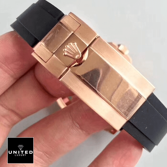 Rolex-Yacht-Master_unitedluxury_rubber_black Rolex-Yacht-Master_unitedluxury_rubber_black