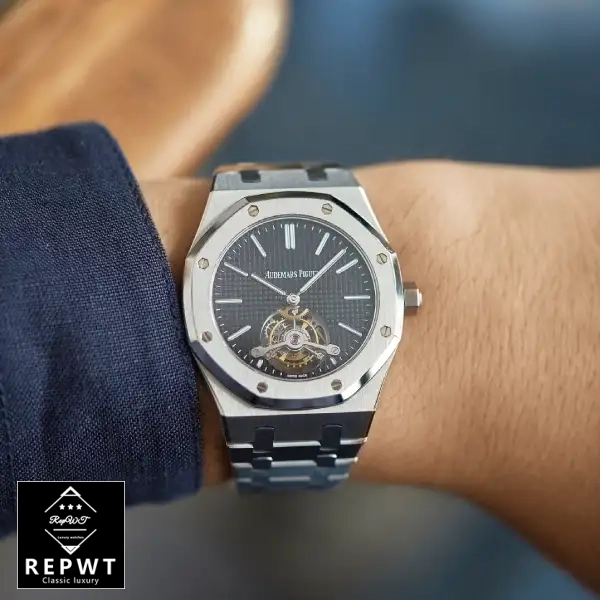 ap-royal-oak-on-the-wrist ap-royal-oak-on-the-wrist