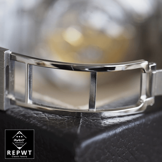 audemars_piguet_royal_oak_selfwindina_back audemars_piguet_royal_oak_selfwindina_back