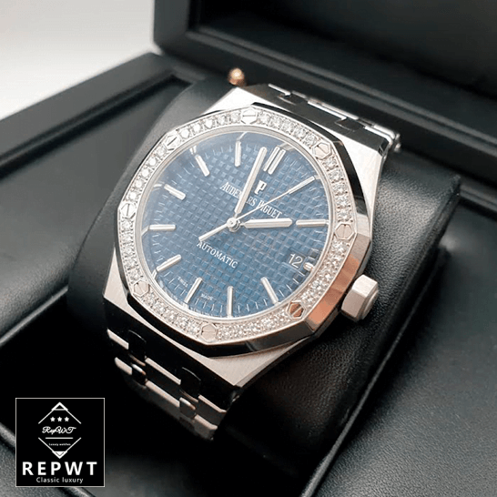 audemars_piguet_royal_oak_selfwinding_blue_15451ST_ZZ_1256ST_box-2 audemars_piguet_royal_oak_selfwinding_blue_15451ST_ZZ_1256ST_box-2