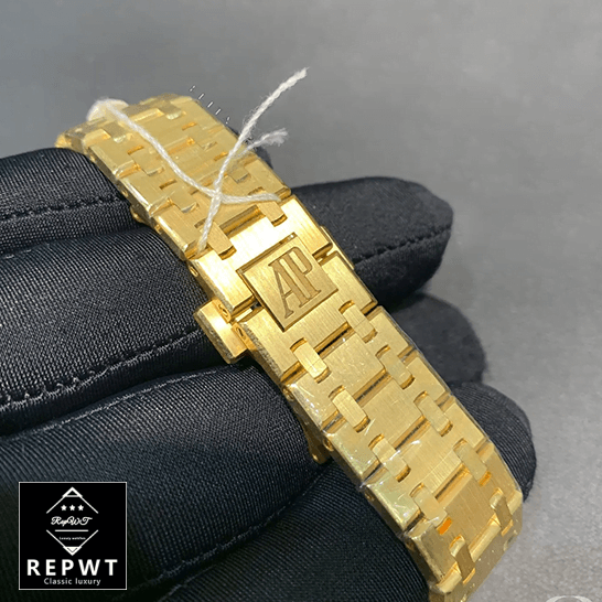 audemars_piguet_royal_oak_selfwinding_yellow_gold_67651BA.ZZ_.1261BA.01_replica_clasp_unitedluxurynet-1-1 audemars_piguet_royal_oak_selfwinding_yellow_gold_67651BA.ZZ_.1261BA.01_replica_clasp_unitedluxurynet-1-1
