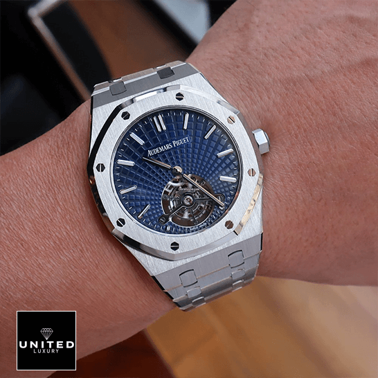 audemars_piguet_royal_oak_tourbillon_extra-thin_26522TI.OO_.1220TI_man audemars_piguet_royal_oak_tourbillon_extra-thin_26522TI.OO_.1220TI_man