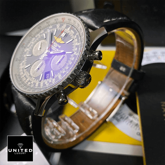 breitling_navitimer_B01_black_chronograph_dial_automatic_AB0127211B1P2_right breitling_navitimer_B01_black_chronograph_dial_automatic_AB0127211B1P2_right