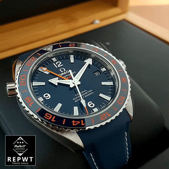 omega_seamaster_planet_ocean_steel_232_32_44_22_03_001_blue_dial_front-1 omega_seamaster_planet_ocean_steel_232_32_44_22_03_001_blue_dial_front-1