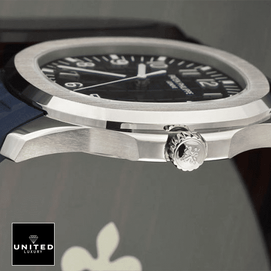 patek_philippe_aquanaut_blue_dial_5168G_001_dial_man