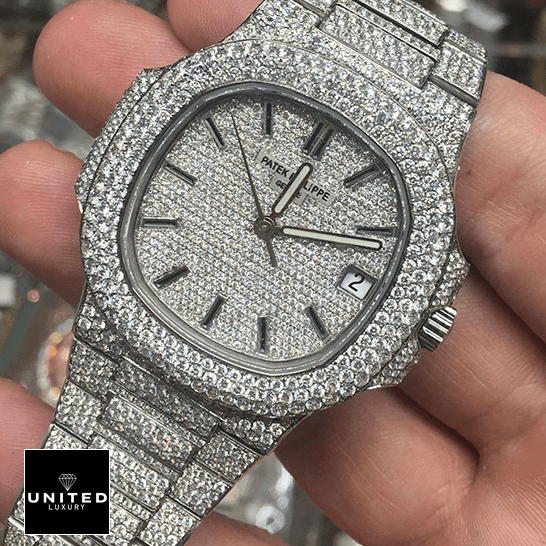 patek_philippe_nautilus_jumbo_white_dial_5719_10G_010_iced_out_replica_hand patek_philippe_nautilus_jumbo_white_dial_5719_10G_010_iced_out_replica_hand