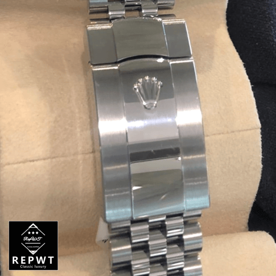 rolex-datejust-126300-0008-replica-clasp-1 rolex-datejust-126300-0008-replica-clasp-1