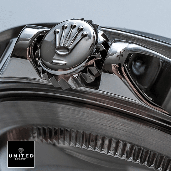 rolex-explorer-16570-0004-replica-rightside