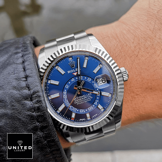 rolex-sky-dweller-326934-0003-replica-hand rolex-sky-dweller-326934-0003-replica-hand