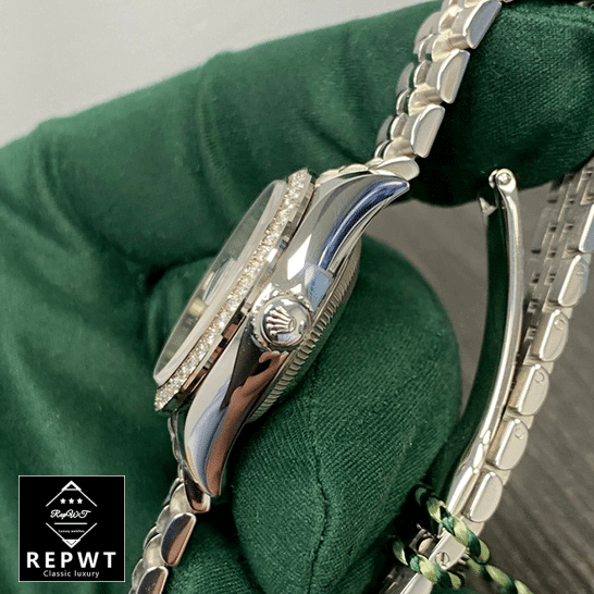 rolex_datejust_279384RBR_white_gold_automatic_silver_with_mother_pearl_diamond_dial_jubilee_replica_right-2