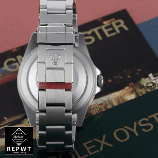 rolex_gmt-master_II-_pepsi_black_dial_amp_redblue_ceramic-_bezel_oyster_man_dial-1