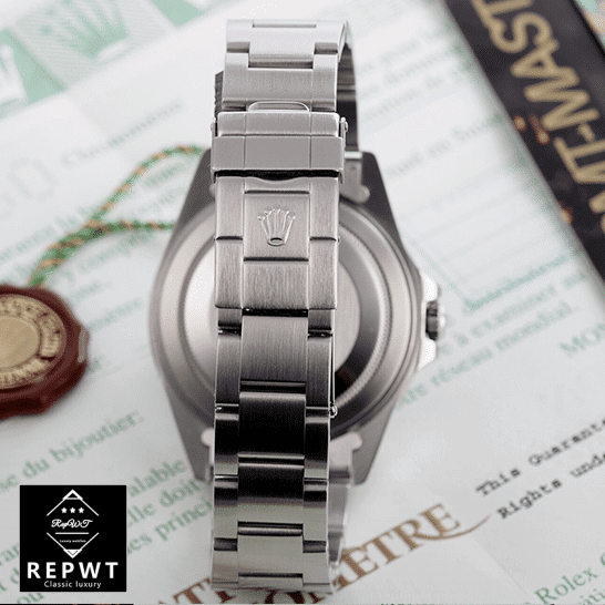 rolex_gmt-master_II_red_amp_black_bezel_black_dial_16710_oyster_unitedluxury-1 rolex_gmt-master_II_red_amp_black_bezel_black_dial_16710_oyster_unitedluxury-1