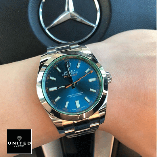 rolex_milgauss_blue_dial_green_crystal_116400GV_oyster_mercedes rolex_milgauss_blue_dial_green_crystal_116400GV_oyster_mercedes
