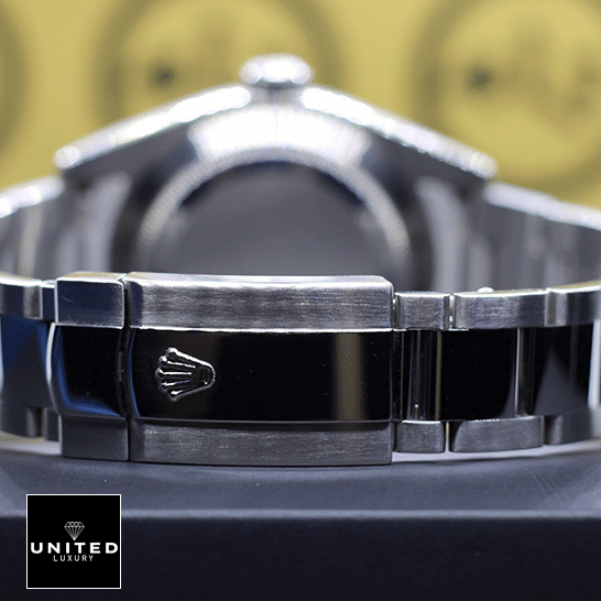 rolex_milgauss_man_back rolex_milgauss_man_back