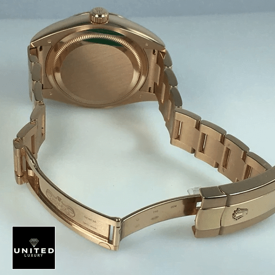 rolex_sky_dweller_chocolate_dial_rose_gold_326935_oyster_replica_back_unitedluxurynet-1 rolex_sky_dweller_chocolate_dial_rose_gold_326935_oyster_replica_back_unitedluxurynet-1