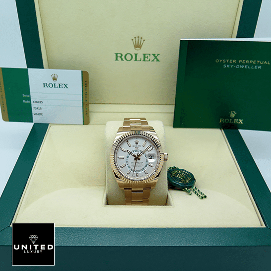 rolex_sky_dweller_rose_gold_white_dial_326935_oyster_replica_box_unitedluxurynet rolex_sky_dweller_rose_gold_white_dial_326935_oyster_replica_box_unitedluxurynet