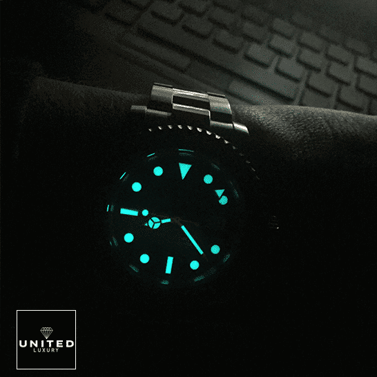 rolex_submariner_116610lv_0002_luminesce_unitedluxury_man_light rolex_submariner_116610lv_0002_luminesce_unitedluxury_man_light
