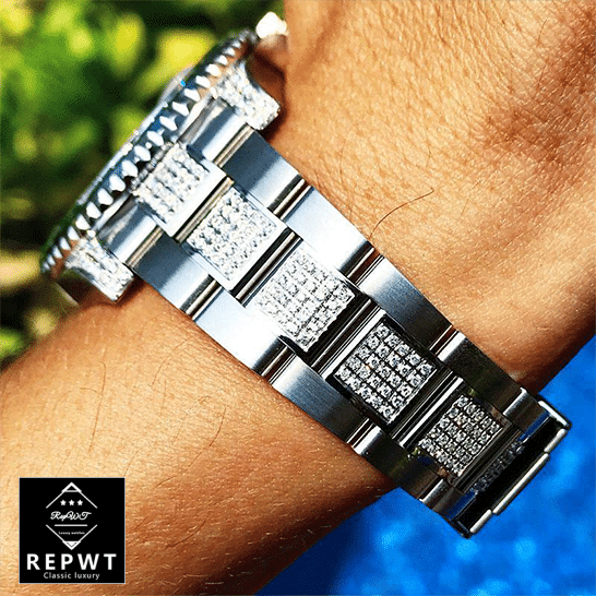 rolex_submariner_hulk_116610LV_diamond_green_dial_iced_out_replica_bracelet-1 rolex_submariner_hulk_116610LV_diamond_green_dial_iced_out_replica_bracelet-1